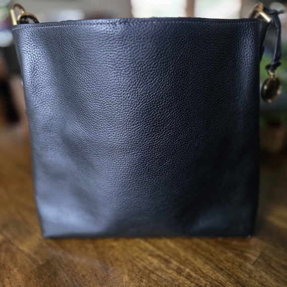 Fossil Jessie Leather Bucket Shoulder Bag-New Without Tags - Picture 3 of 8